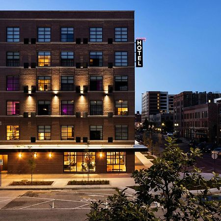 Hotel Moxy Omaha Downtown Exterior foto